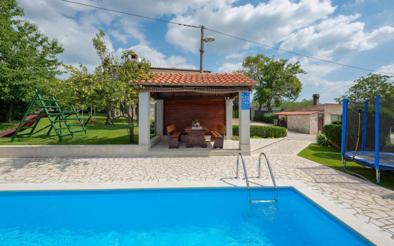 House Semy With Private Pool Vila Pazin Exterior foto