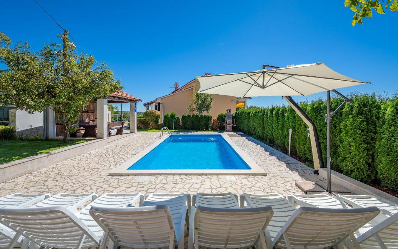 House Semy With Private Pool Vila Pazin Exterior foto