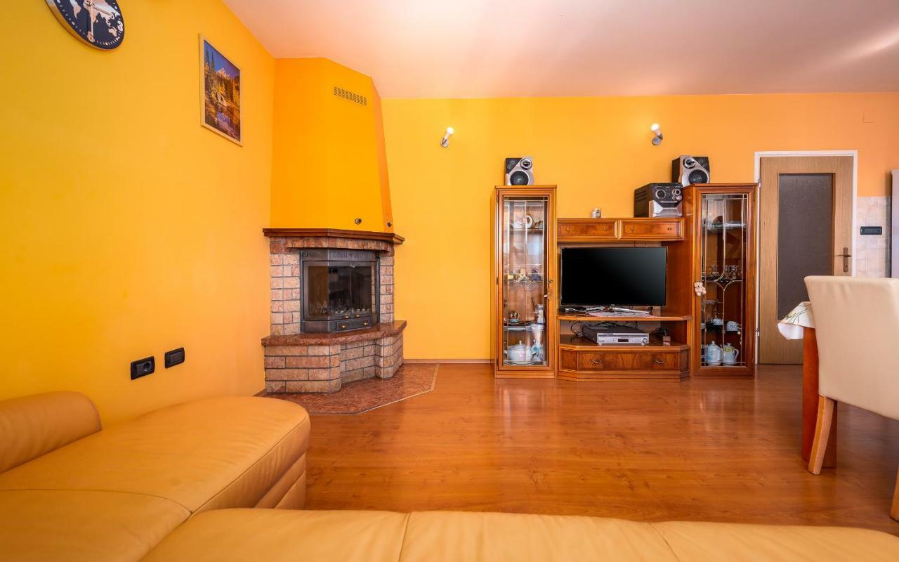 House Semy With Private Pool Vila Pazin Exterior foto